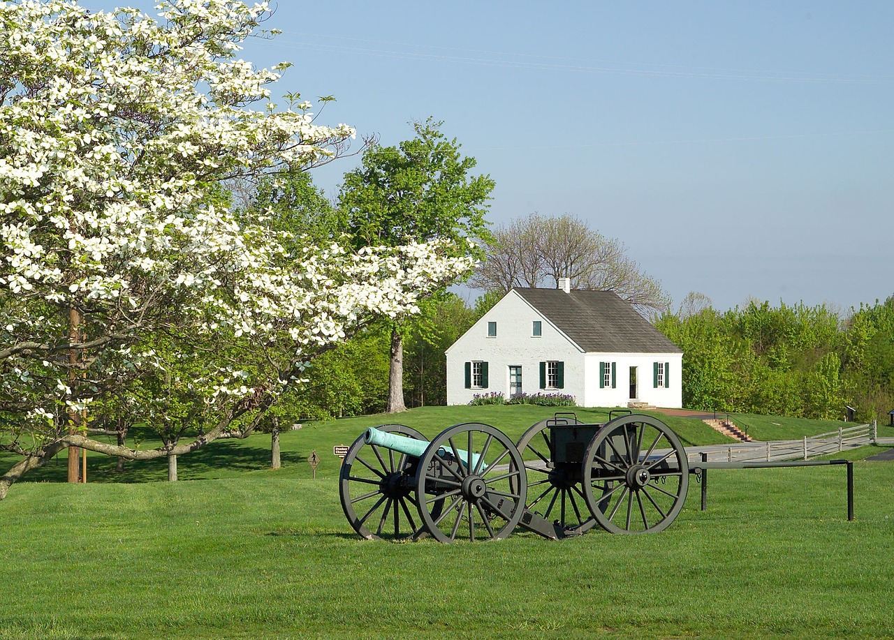 antietam, maryland, canhão, campo de batalha, panorama, plantas, céu, nuvens, natureza, fora, interior, verão, primavera, histórico, marco, casa, arvores, campo