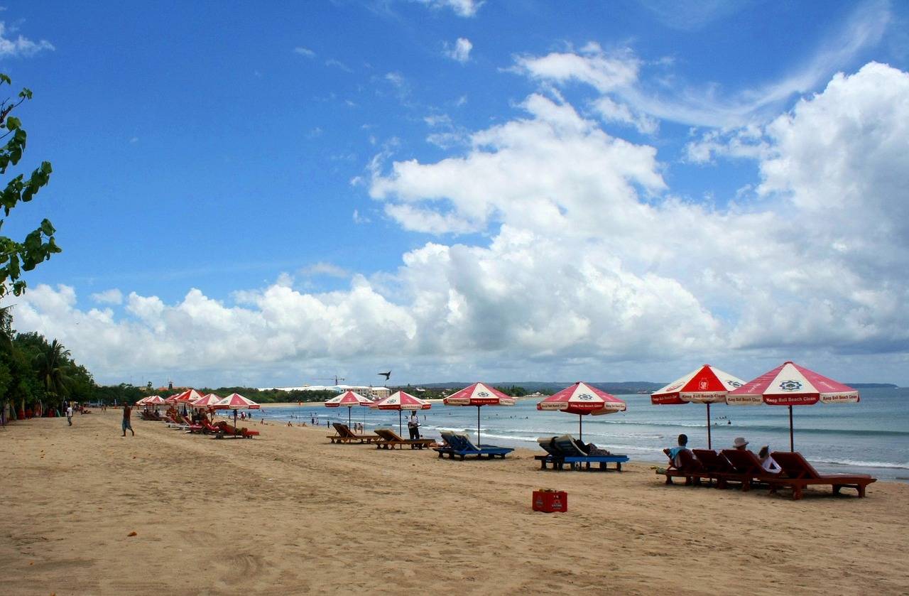 pantai, kuta, bali, indonesia, natura, spiaggia, sabbia, destinazione, tropici, isola tropicale, sole, mare, isola, vacanza, turismo, nuotare, tempo libero, esotico
