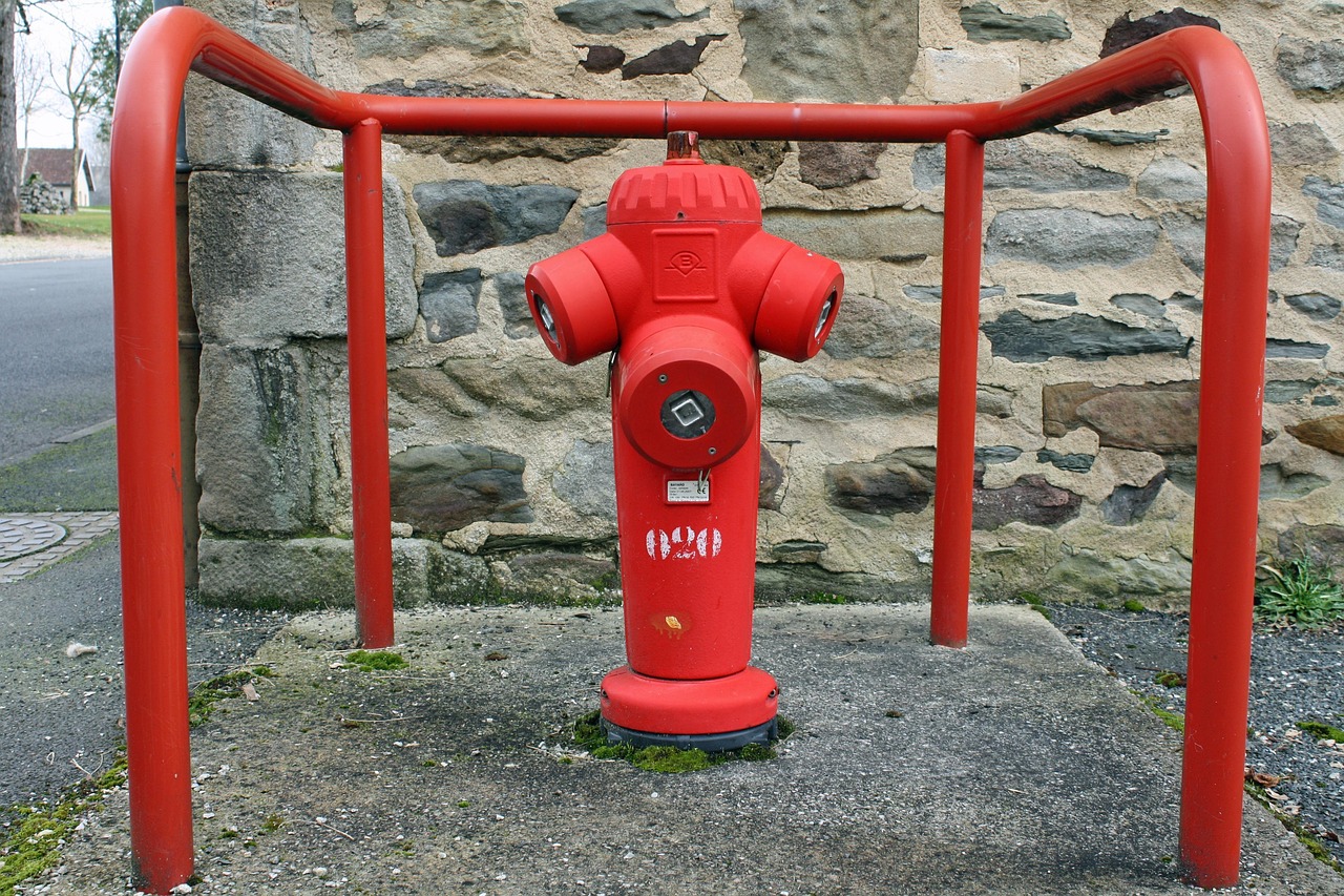 hydranten, straßenhydrant, französischer hydrant, roter hydrant, wasser hydrant