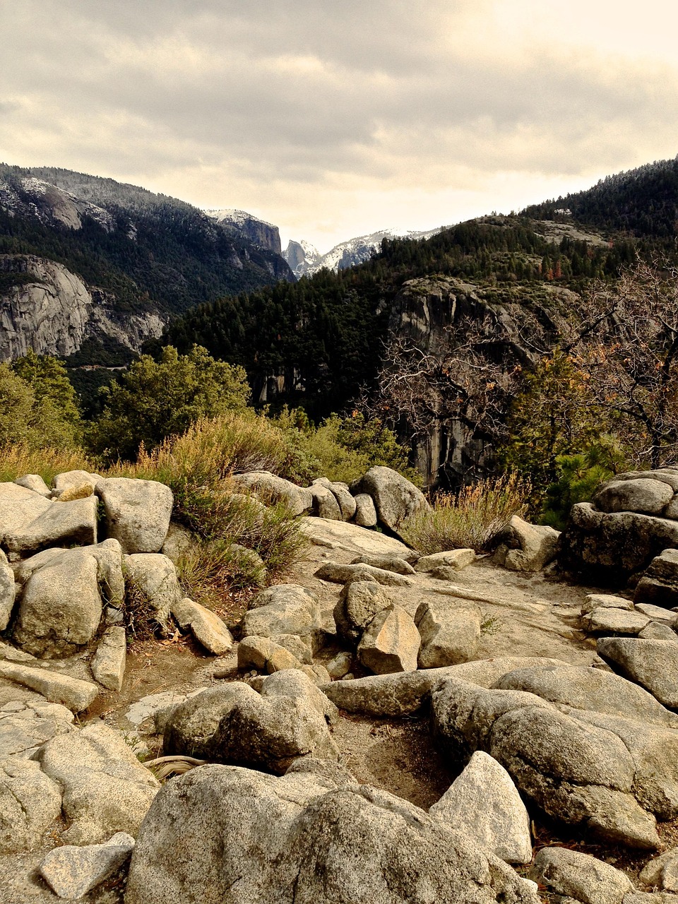 half dome, yosemite, mountains, landscape, wilderness, scenery, natural, wild, outdoor, environment, scenic, land, nature, tranquil