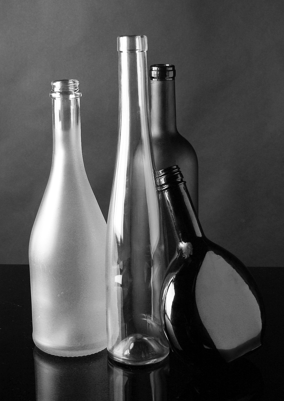 glass, still life, bottles, composition, beautiful wallpaper, atelier, bottle, black, photo, background, dark, iphone wallpaper