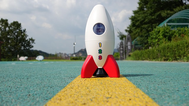 Rocket toy playmobil spaceship