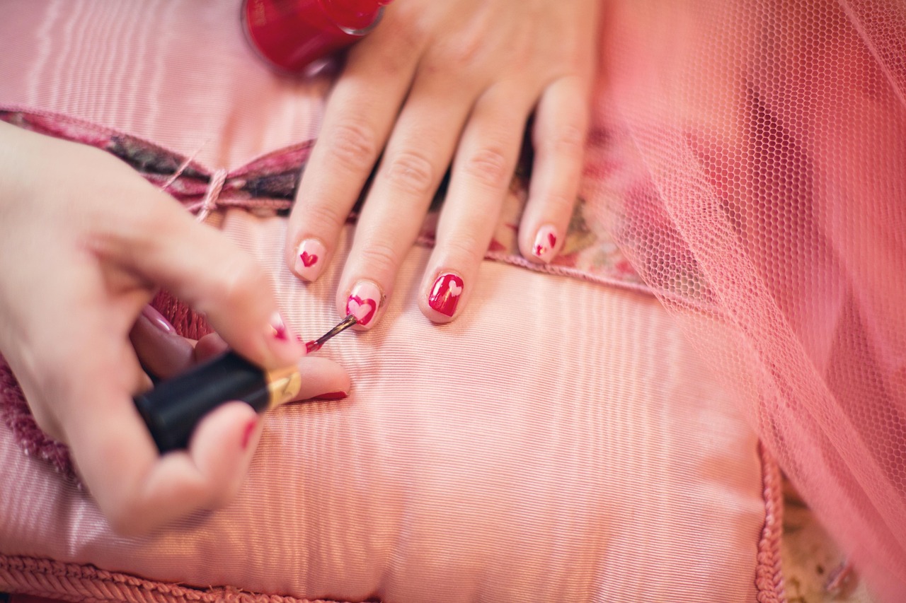 ongles, valentin, fond d'écran mac, fond d'écran gratuit, fond d'écran complet hd, beau fond d'écran, fond d'écran d'ordinateur portable, fond d'écran hd, fond d'écran 4k, vernis à ongles, la saint-valentin, la peinture, fond d'écran windows, fonds d'écran, fond d'écran 4k 1920x1080, cœurs, arrière-plan gratuit, arrière-plans sympas, contexte