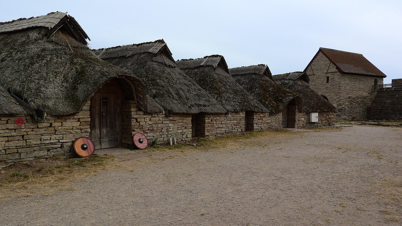 historialliset rakennukset, kelttiläinen siirtokunta, kelttoja, eketorps borg, kalmari, kylä, arkeologia