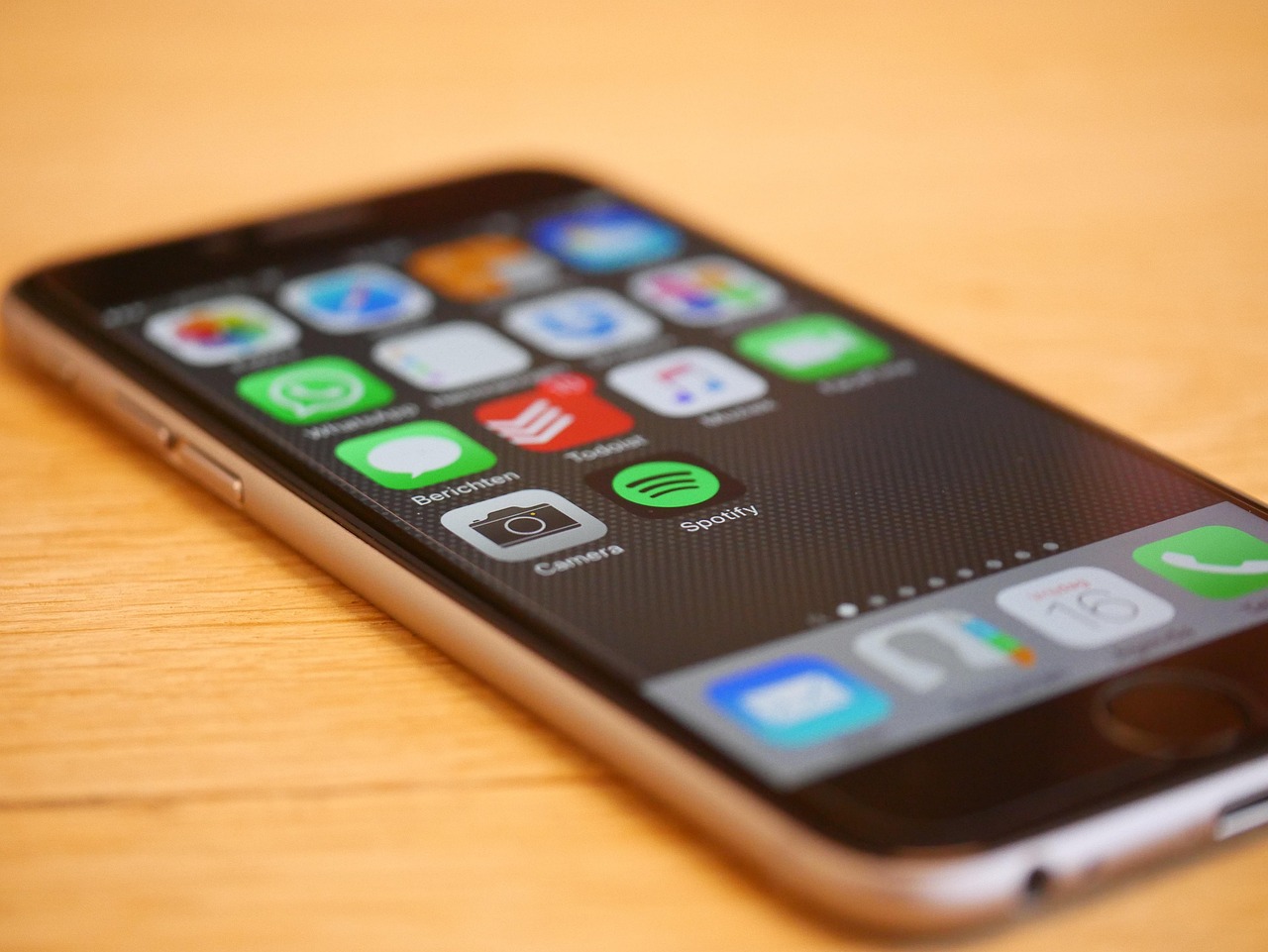 iphone6, phone, mobile, cell phone, smartphone, digital, screen, communication, cell phone, cell phone, cell phone, cell phone, cell phone