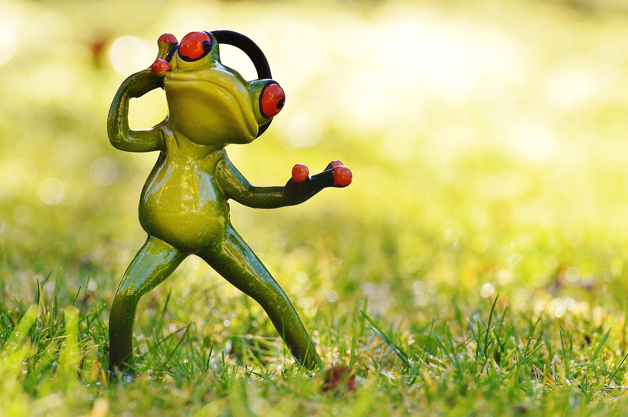 frog, meadow, headphones, music, figure, animal, green, cute, fun, funny, nature, artificial stone