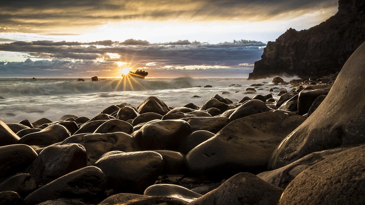 rocks, beach, sea, ocean, sun, sunset, dusk, twilight, horizon, clouds, sky, boulders, rocky beach, nature, stones, rocky shore, shore, seashore, coast, rocky coast, waves, ocean waves, seascape, new zealand, sunrise, landscape, pebbles