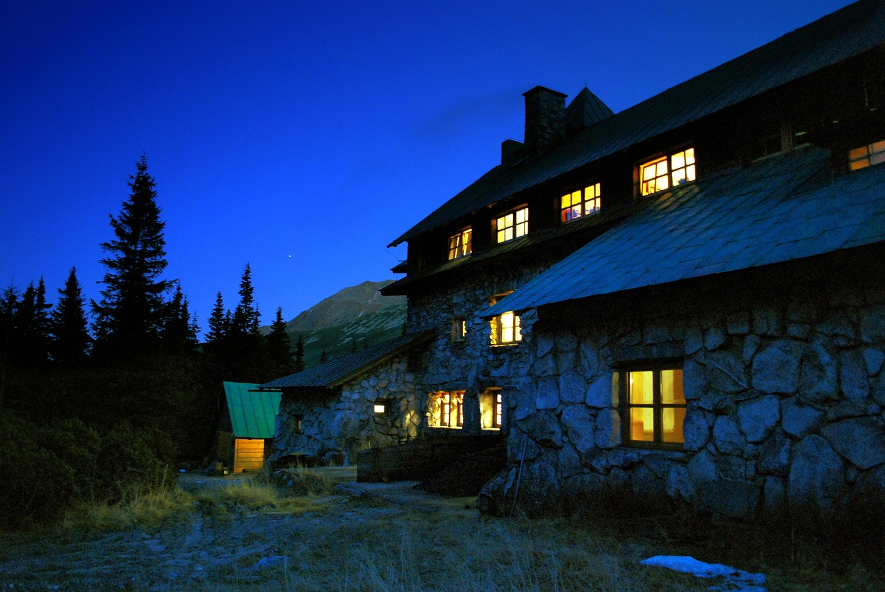 shelter, bricklayer, mountains, tatry, night, tourism, polish tatra mountains, mountain, mountain trails, landscape, top, the high tatras, house, star