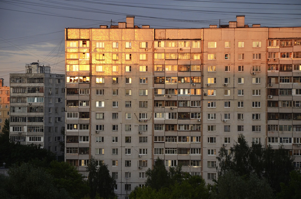 советская архитектура, дом, квартиры, панельный дом, жилье, здание, окна, двор, провода, вечер, закат, отражение, россия, панельный дом, панельный дом, панельный дом, панельный дом, панельный дом