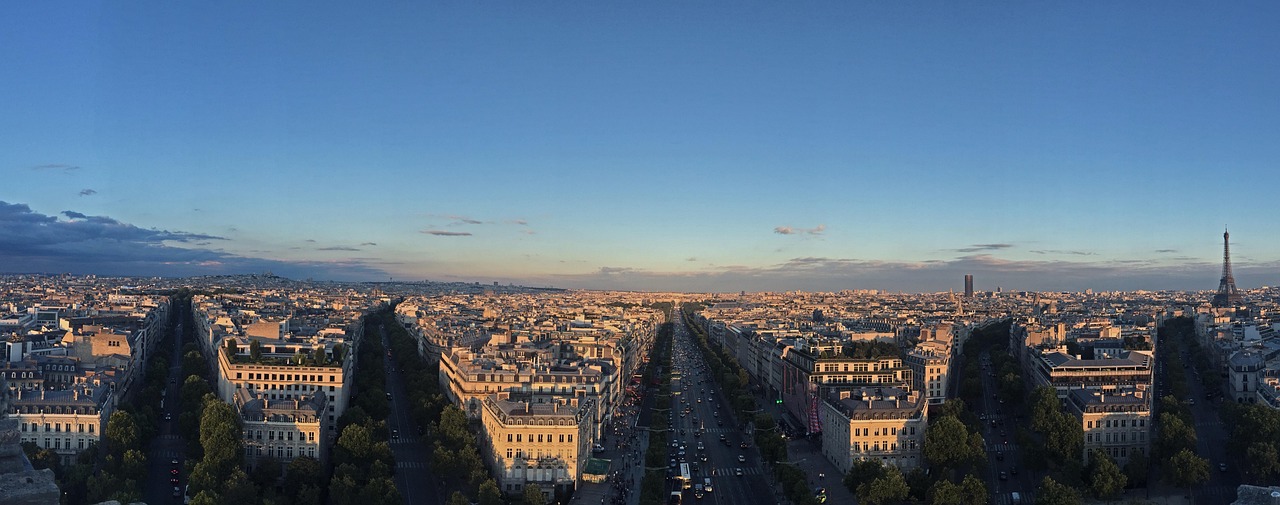 parigi, francia, francese, europa, città, architettura, natura, cielo, viaggio, torre, costruzione, turismo, paesaggio urbano, eiffel, capitale, torre eiffel, romantico, europeo, destinazione, turistico, orizzonte, tramonto, monumento, attrazione, storico, campioni elysee, famoso, turista, storia, punto di riferimento, mondo, simbolo, scenario, all'aperto, eredità, blu storia