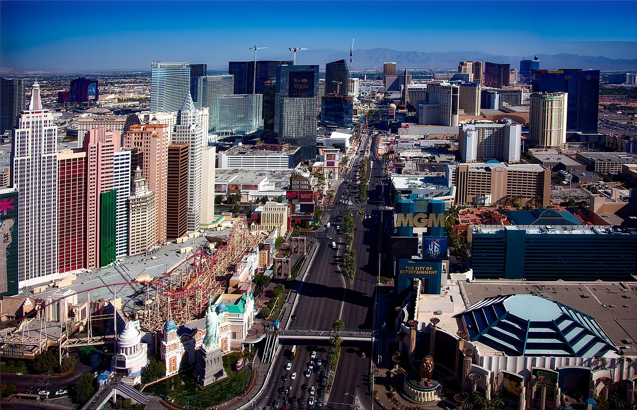 las vegas, nevada, ciudades, urbano, horizonte, edificios, centro, paisaje urbano, destinos, vacaciones, día festivo, juego, casinos, hoteles, entretenimiento, hdr, atracciones, turismo, strip de las vegas, hitos, histórico, famoso