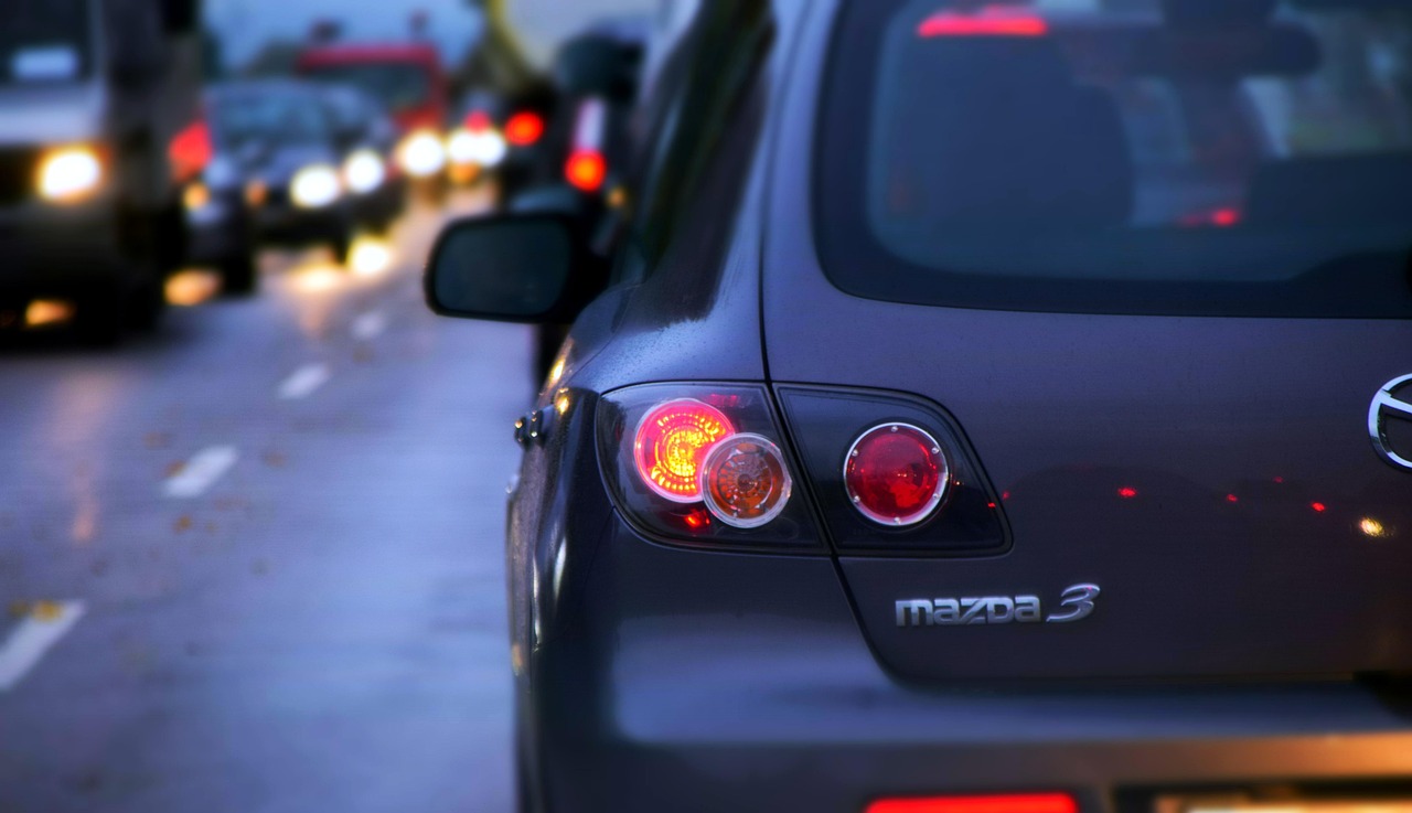 verkeersopstopping, auto wallpapers, auto's, verkeer, weg, nacht, voertuigen, auto, rijden, achterlicht, schemering, lichten, auto wachtrij, druk verkeer