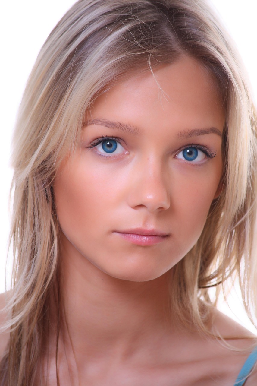 ragazza, donna, fashion, elegante, emozione, fitness, sorriso, magra, metà profilo, fascino, bella, girl, femmina, sensualità, ritratto, bellissima, sensuale, viso, modelle, donne, bellezza, modella, posa, giovane, faccia, ragazze, occhi, occhi azzurri, labbra, capelli, ciglia, naso, azzurro, sopracciglia, sguardo, innocenza, naturale, girl, girl, girl, girl, girl, viso, viso, viso