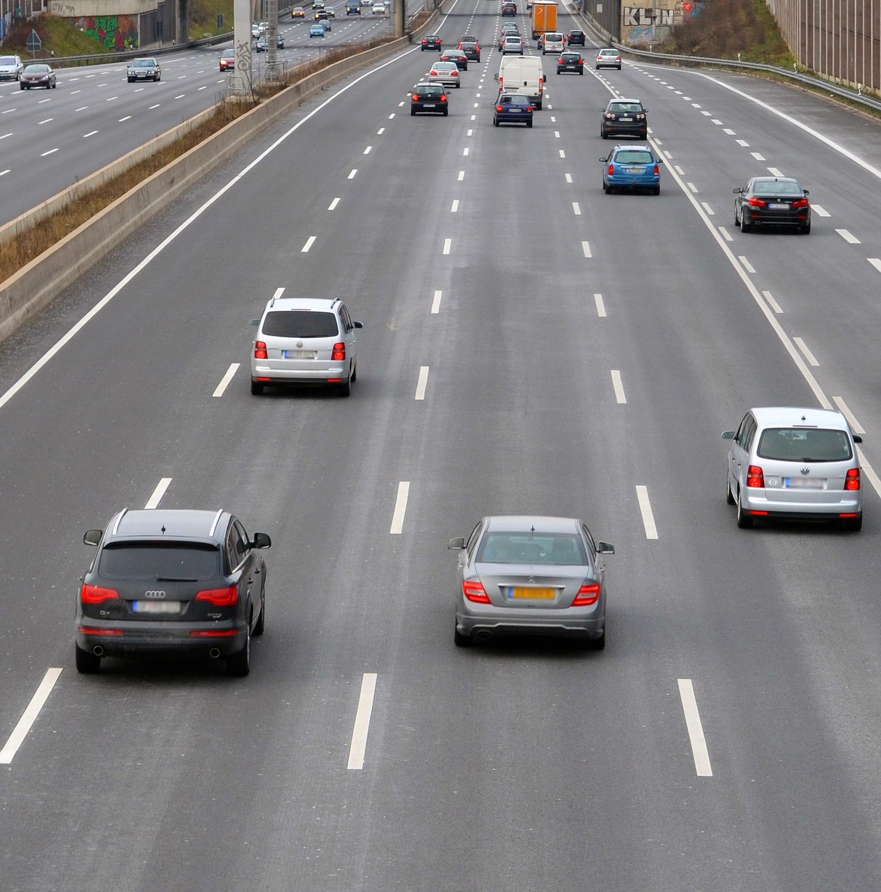 autobahn, reisen, auto tapeten, fahren, autos, verkehr, fahrzeuge, kraftfahrzeuge, mehrspurig, automobile, kfz, einfahrt, pkw, brücke