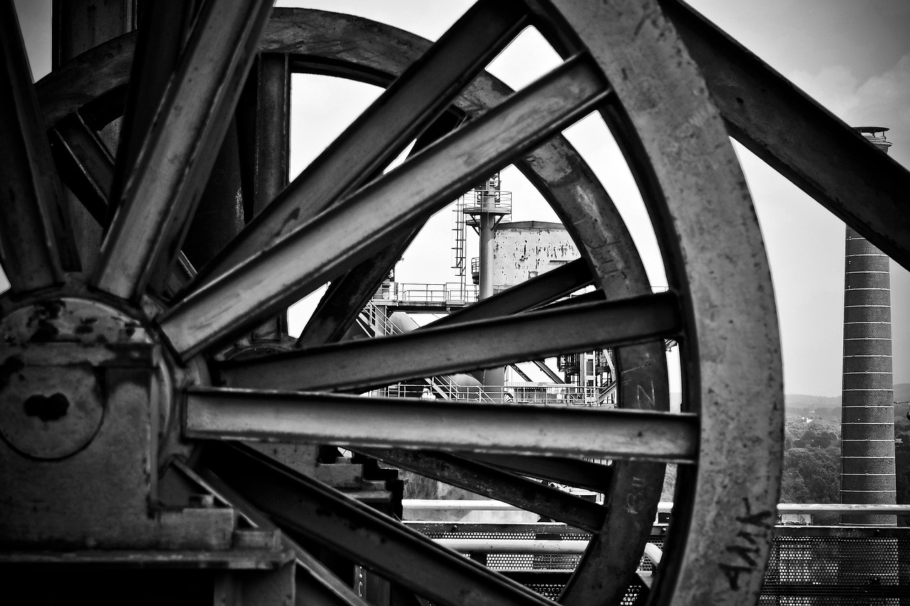 architektura, huty, budynek fabryki, stary, fabryka, przemysł, architektura przemysłowa, opuszczony, natura, produkcja stali, przemysł ciężki, ukradłem, ruina, zagłębie ruhry, dziedzictwo przemysłowe, pomnik, zakład, zwiedzać zabytki, ciekawe miejsca, historyczny, metal, park przemysłowy, duisburg, północna krajobraz park, stara fabryka, stary budynek, rozpad, zakład przemysłowy, budynek, park krajobrazowy, zardzewiały, rura, kable, rdza, efemeryczny, rozkład, przeszłość, pforphoto, utracone miejsca, rozpadać się, złamany, krótkotrwałość, wygasły, chorego, element krajobrazu, zapomnieć, atmosfera, fabuła, hutniczy, rowery, przenośnikowe koła, wgląd, czarny i biały, południowy zachód