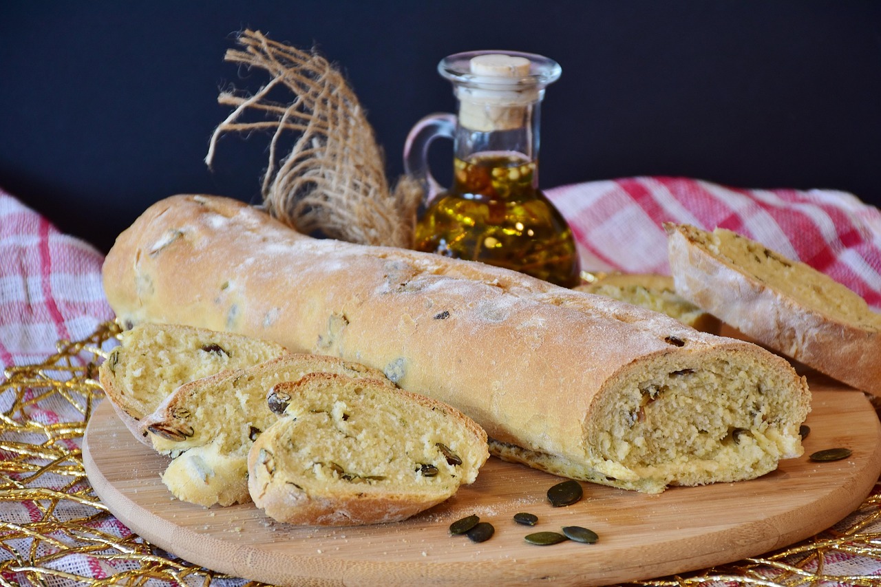 loaf, ciabatta, baked, food, staple food, oven, bakes bread, craft, homemade, to bake, freshly baked, recipe, dough, nourishment, carbohydrates, yummy, meal, kitchen, flour, yeast, olive oil, oil, food photo, ciabatta, ciabatta, oven, oven, recipe, carbohydrates, olive oil, olive oil, olive oil, olive oil, olive oil