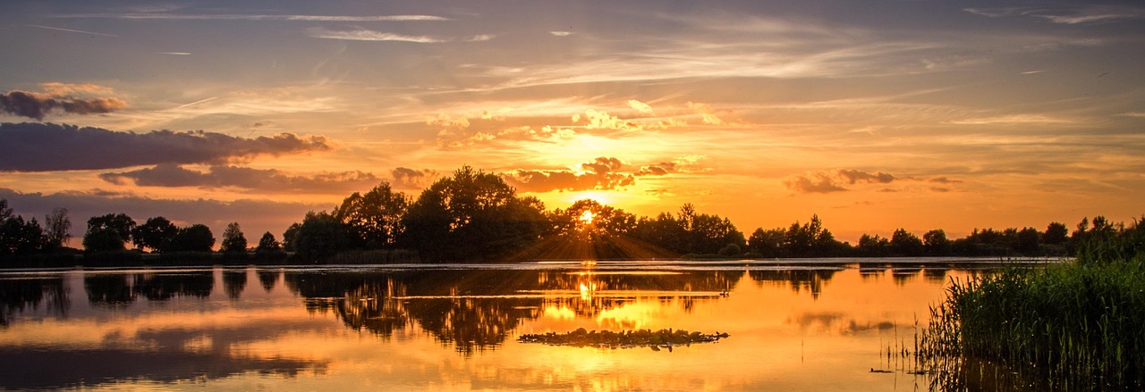 sonnenuntergang, see, himmel, abendstimmung, wasserspiegelung, stimmungsvoll, landschaft, wasser, stimmung, natur, wolken, rot, abend, schön, abendstimmung, abendstimmung, abendstimmung, abendstimmung, abendstimmung