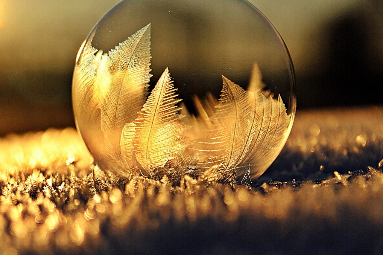 frost bubble, ice bubble, soap bubble, crystal, frost ball, frozen, winter, ice crystals, snow, cold, frost, bullet, bubble, frosted soap bubble, frozen soap bubble, nature, ice cream, freeze, wintry, icy, crystalline