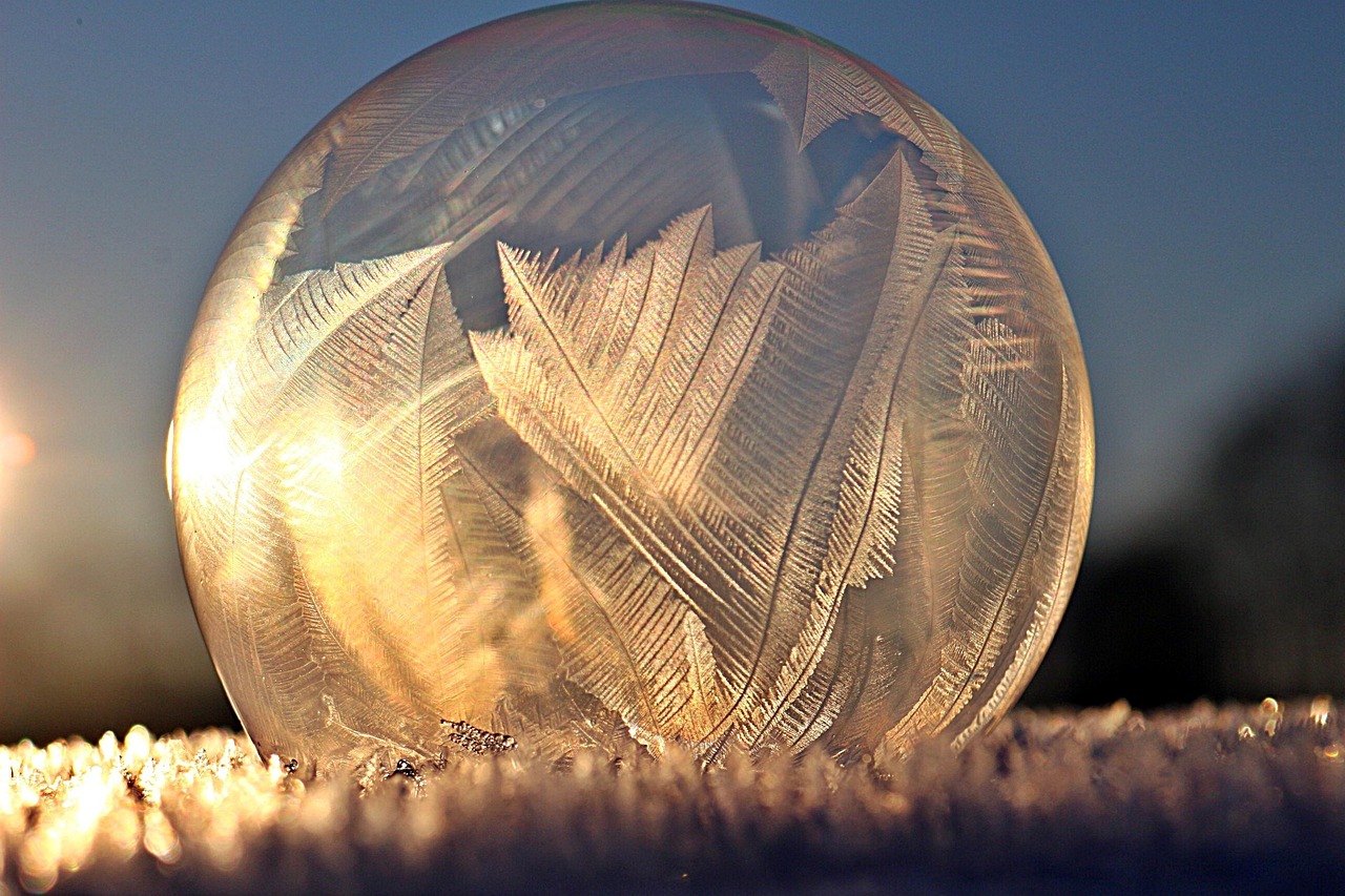 ice crystal, soap bubble, frozen bubble, frost bubble, snow, winter, frozen soap bubble, frozen, frost, cold, bullet, nature, bubble, frosted soap bubble, freeze, ice bubble, frost ball, ice cream, frozen ice crystals