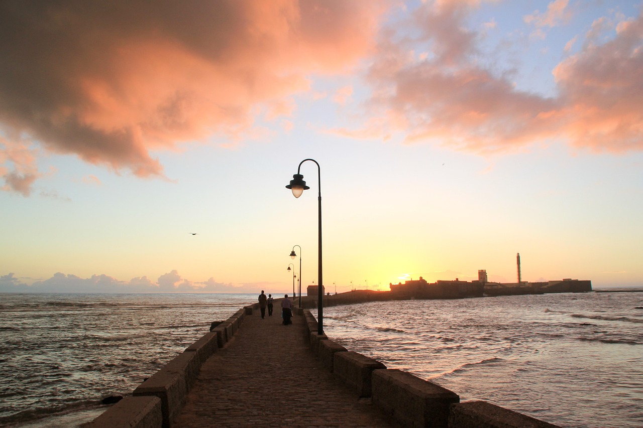 cadiz, andalusien, spanien, sunset, kroppen av vatten, sol, atardercer, hav, castle, vågor, slottet san sebastian, älskling, orange himmel, natur, landskap, horisont, arkitektur, vatten, costa, solnedgång, stad, resor, walk, gateway, turism, urbana landskap, monument, städer