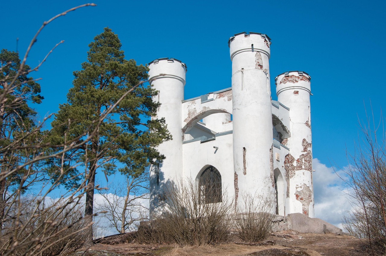 natur, træ, panoramisk, himmel, rejse, udendørs, landskab, ingen, maleriske, turisme, kyst, panorama foto, mountain, vand, finske bugt, vyborg, mon repos, kapel, ø, død, frost, hav, sne, kold, vinter, klipper, bay, øde ø, havlandskab, rejser, kirke, temple, kristendom, historie, religiøs, syn, kulturen, monument, rusland, ortodokse, ortodoksi, bygning, religiøse monumenter, arkitektur