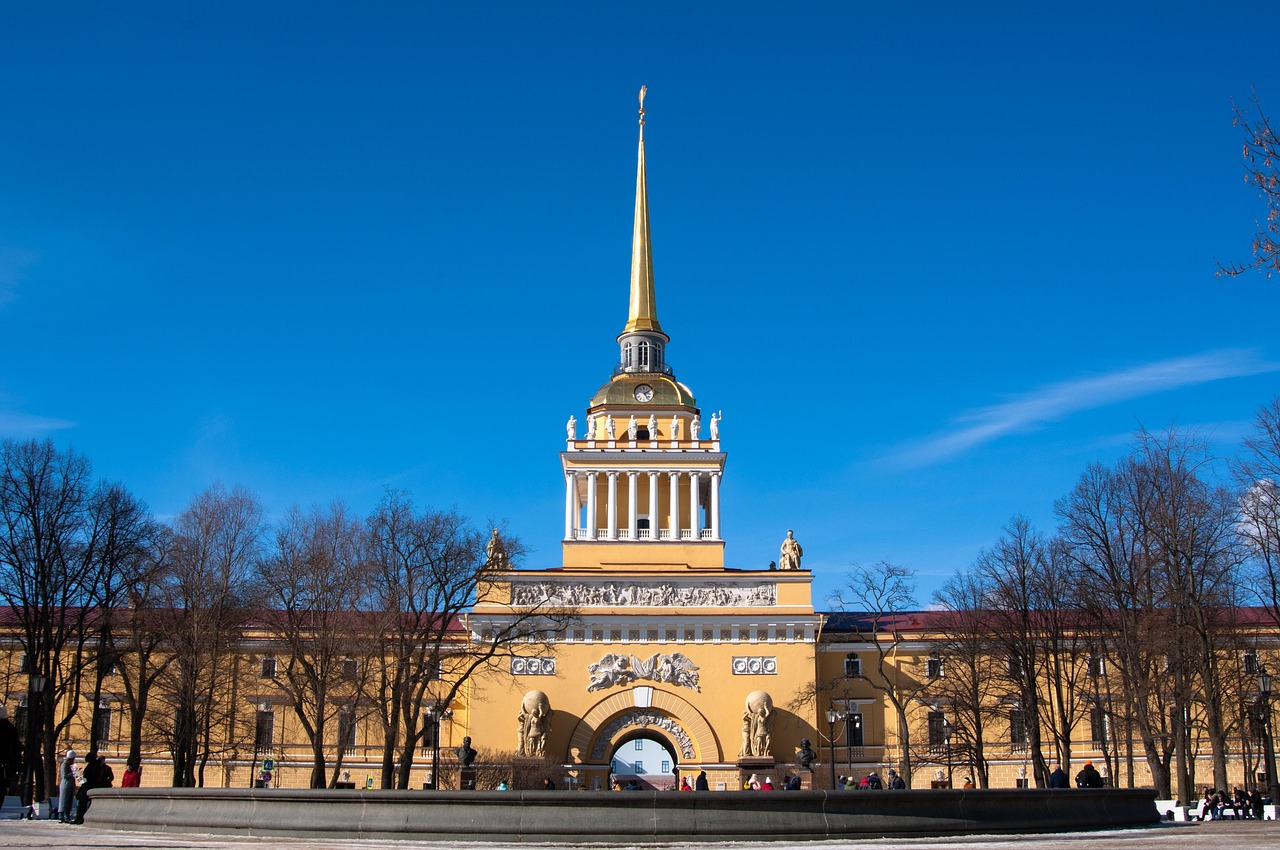 architektura, niebo, podróż, budynek, metropolia, zabytek architektury, petersburg, admiralicja, turystyczny, miasto, historyczny, turystyka, pejzaż miejski, centrum miasta, przechadzka, atrakcja, piękny widok, rosja, twierdza, niebieskie niebo, wiosna, natura, niebieski, fasada, pogląd, chmury, dzień, historia, słoneczny dzień, wzrok, kultura, nikon, d300s