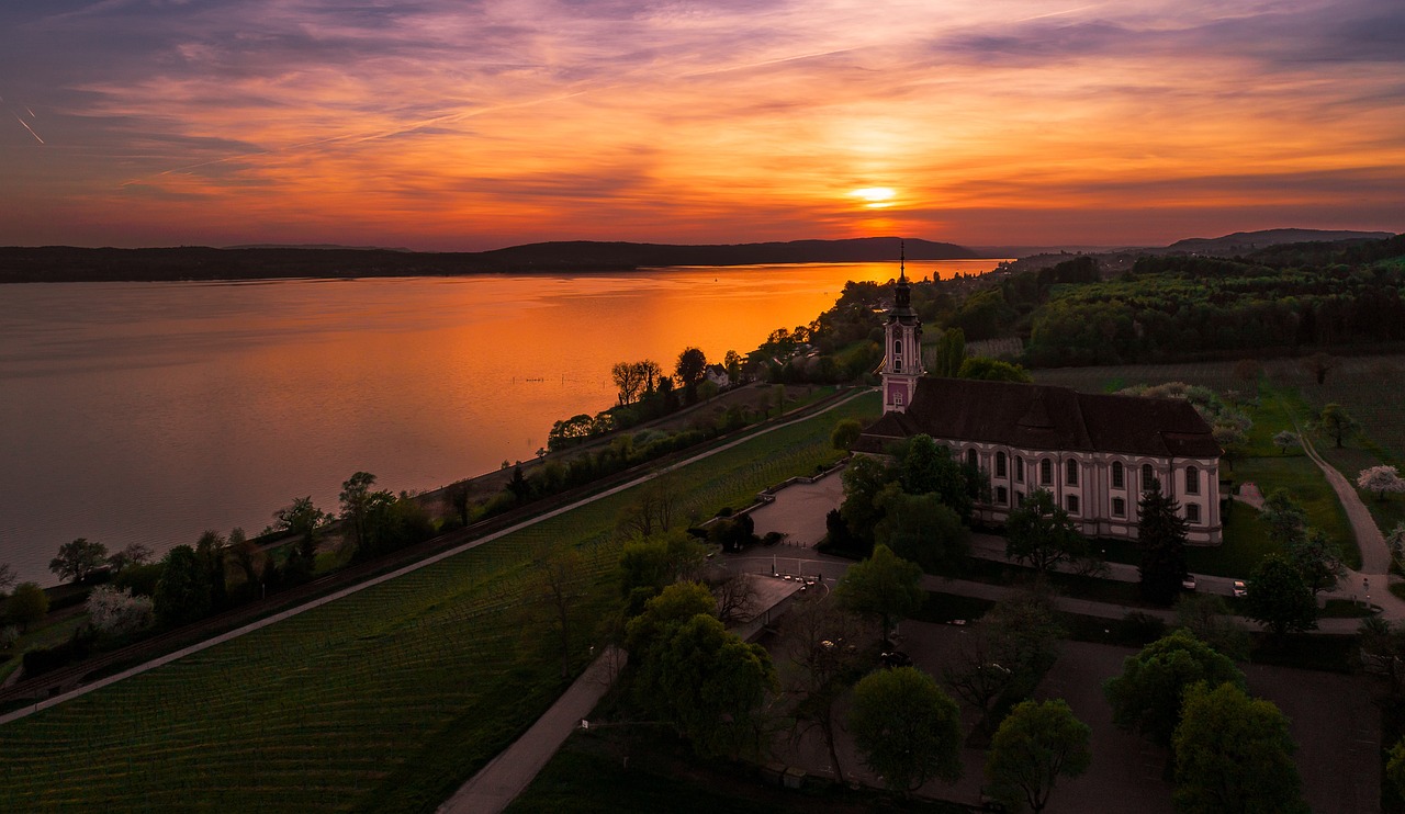 sonnenuntergang, panorama, gewässer, desktop-hintergründe, windows wallpaper, full-hd-hintergrundbild, schöne tapete, abenddämmerung, abend, kirche, alte architektur, mac-hintergrundbild, 4k-hintergrundbild 1920x1080, naturtapete, laptop-hintergrundbild, himmel, sonne, natur, landschaft, kostenloser hintergrund, leuchtend, wasser, natur hintergrund, coole hintergründe, romantisch, architektur, spiegelung, bodensee, 4k-hintergrundbild, hintergrundbild 4k, stimmung, hintergrundbild in hd, hd-hintergrund, schöne natur, stimmungsbild, wallpaper, kostenlose tapete, desktophintergrund, bildschirmhintergrund, weinberg, dämmerung, abendhimmel, abendrot, untergehende sonne, abendröte