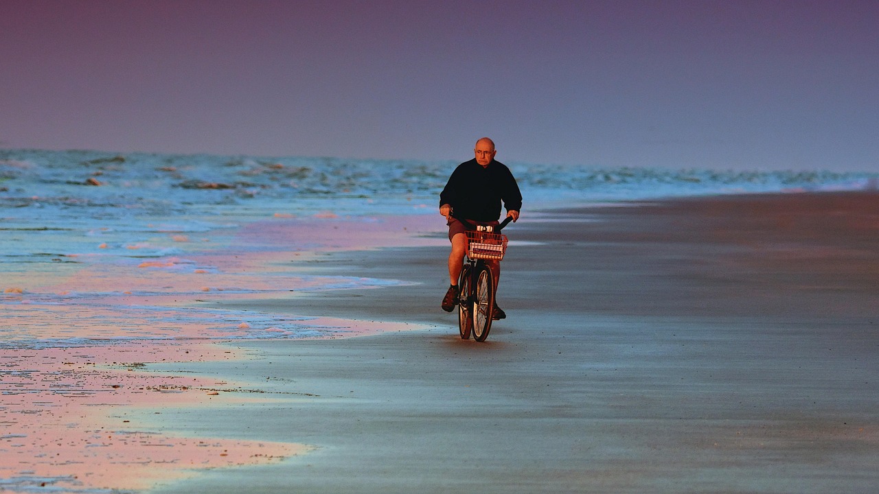 ciclista, spiaggia, mattina, ciclisti, sabbia, estate, mare, ciclismo, natura, bicicletta, trasporto, vacanze, biciclette