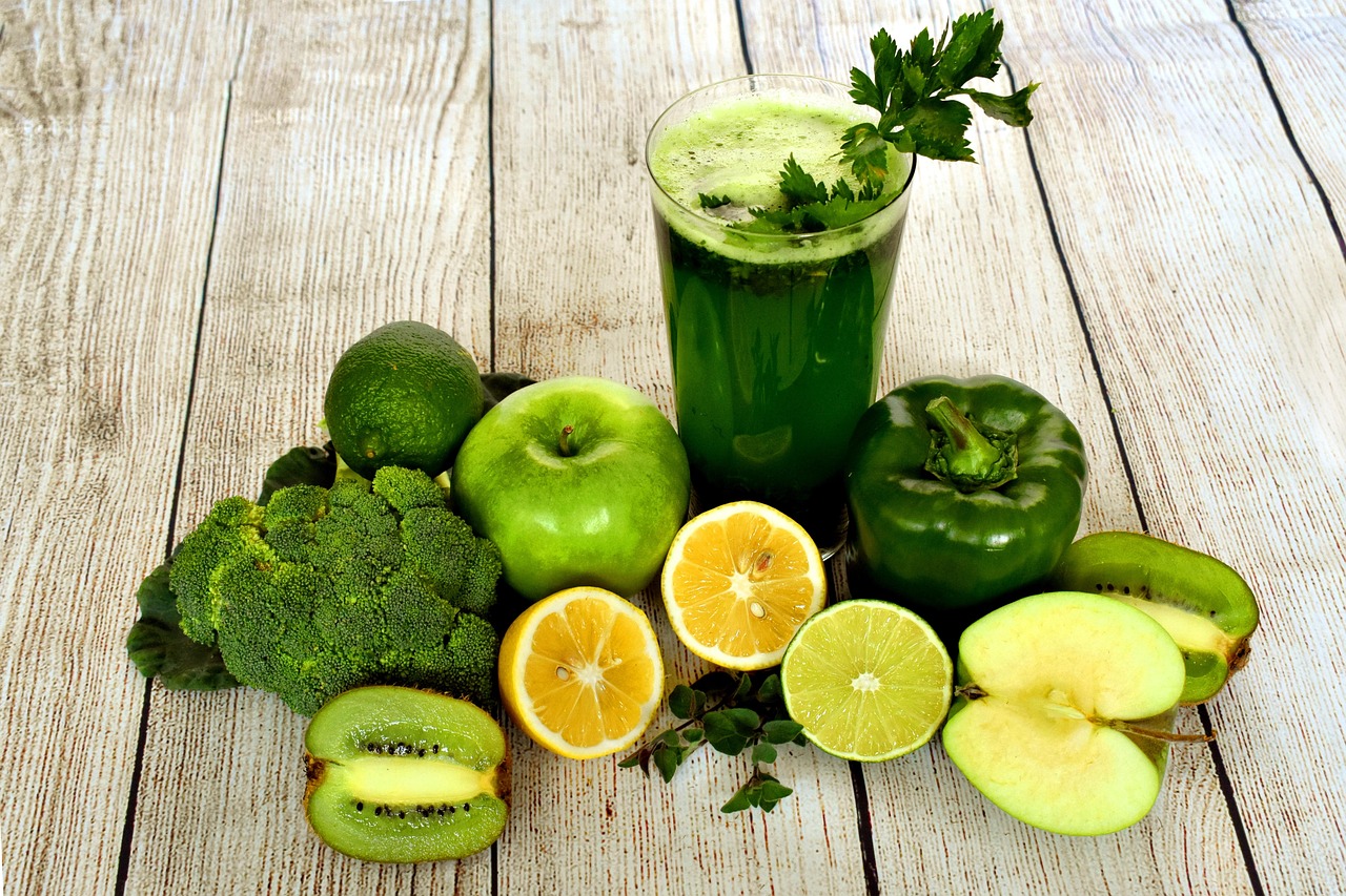 smoothie, výživa, detox, šťava, piť, vegetarián, vegan, zdravý, ovocie, zelenina, čerstvý, vitamíny, diéta, občerstvenie, detoxikovať, antioxidanty, nápoj, zloženie