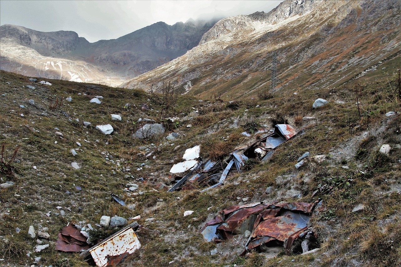 mountains, rocks, stone, the height of the, look, ecology, nightmare, nature, the alps, dump, array, mountain, perspective, vandalism, scrap waste, rusty, damage, garbage, rust, the destruction of the, destroyed, a disaster, destroy, the devastation, trail