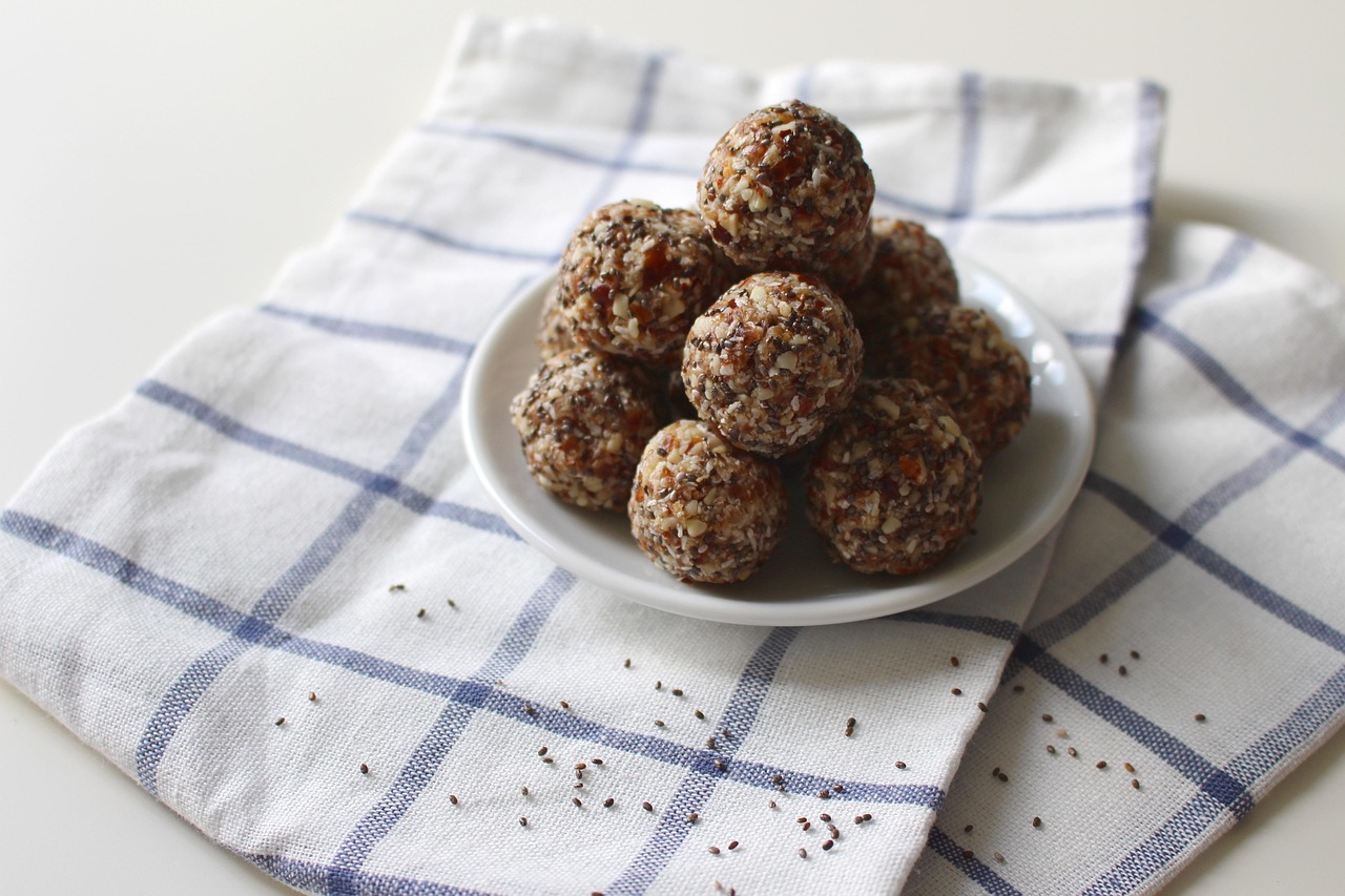 energiekugel, obst, trockenobst, samen, nüsse, frucht, getrocknet, datteln, süß, dörrobst, essen, gesund, lebensmittel, früchte, ernährung, trockenfrüchte, zuckerhaltig, süßigkeit, vitamine, feigen, scheiben, nahrung, schmackhaft, energiekugel, energiekugel, energiekugel, trockenobst, trockenobst, trockenobst, trockenobst, trockenobst, datteln, datteln, datteln