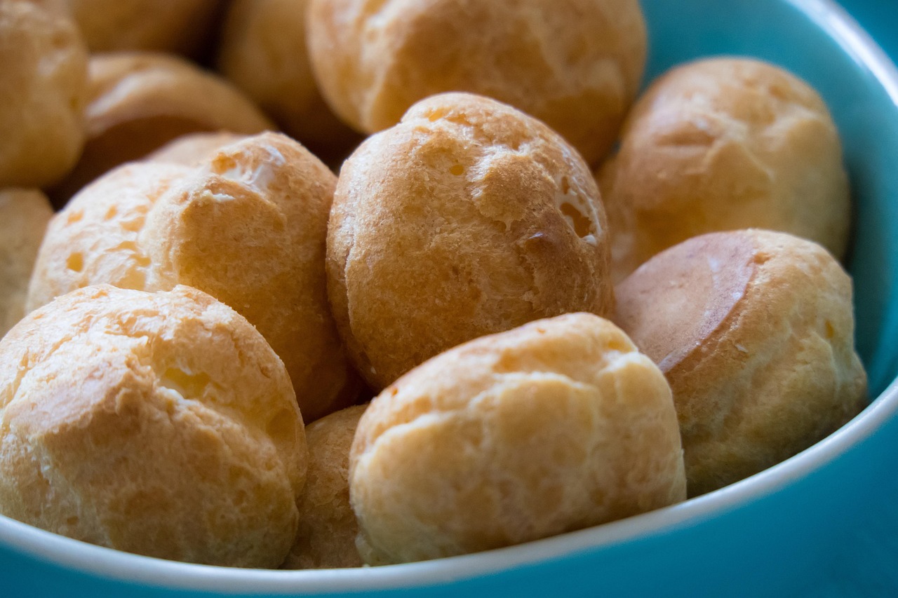 windbeutel, gebäck, kuchen, süßigkeit, kleingebäck, backwaren, dessert, essen, lebensmittel, süßspeise, süß, nachtisch, nachspeise, nahrung, genuss, windbeutel, windbeutel, windbeutel, windbeutel, windbeutel