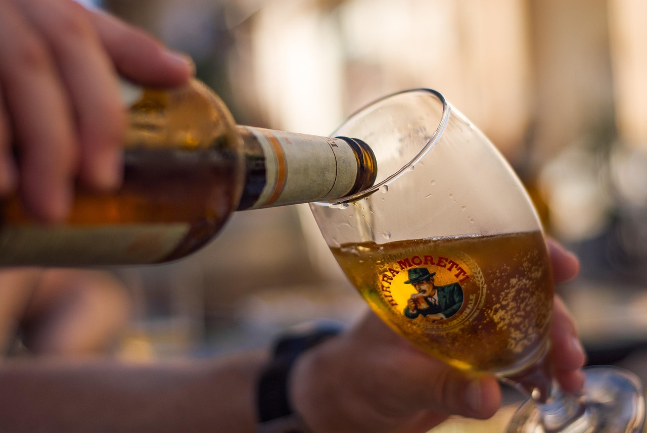 bier, italien, pokal, ein pint, gießen, italienisch, trinken