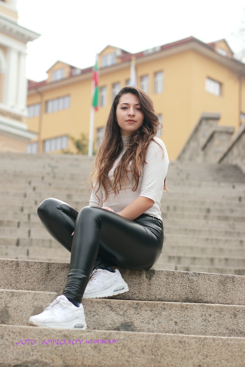 girl, portrait, young, beautiful, everyday, city, fresh