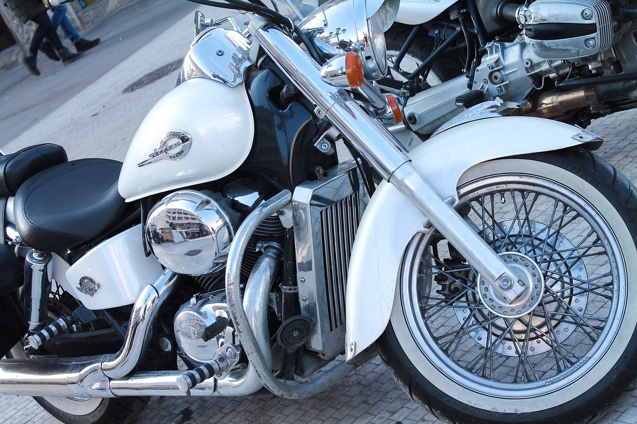 pyöräilijä, moottori, moottoripyörä, ajoneuvoon, motocross, moottoripyöräilijä, ratsastaa, äärimmäinen, pyörä, moottoripyörän, motorcycle club, hämmästyttävä moottoripyörä, viileä moottoripyörät, urheilu, kuljetus, ajaa, rotu, kilpa
