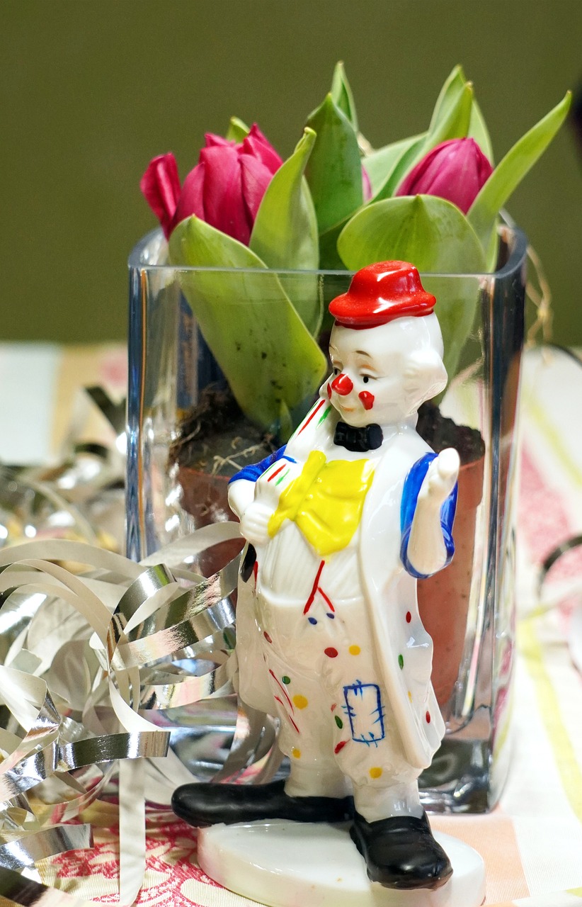 figure, clown, porcelain, tulips, streamer, carnival