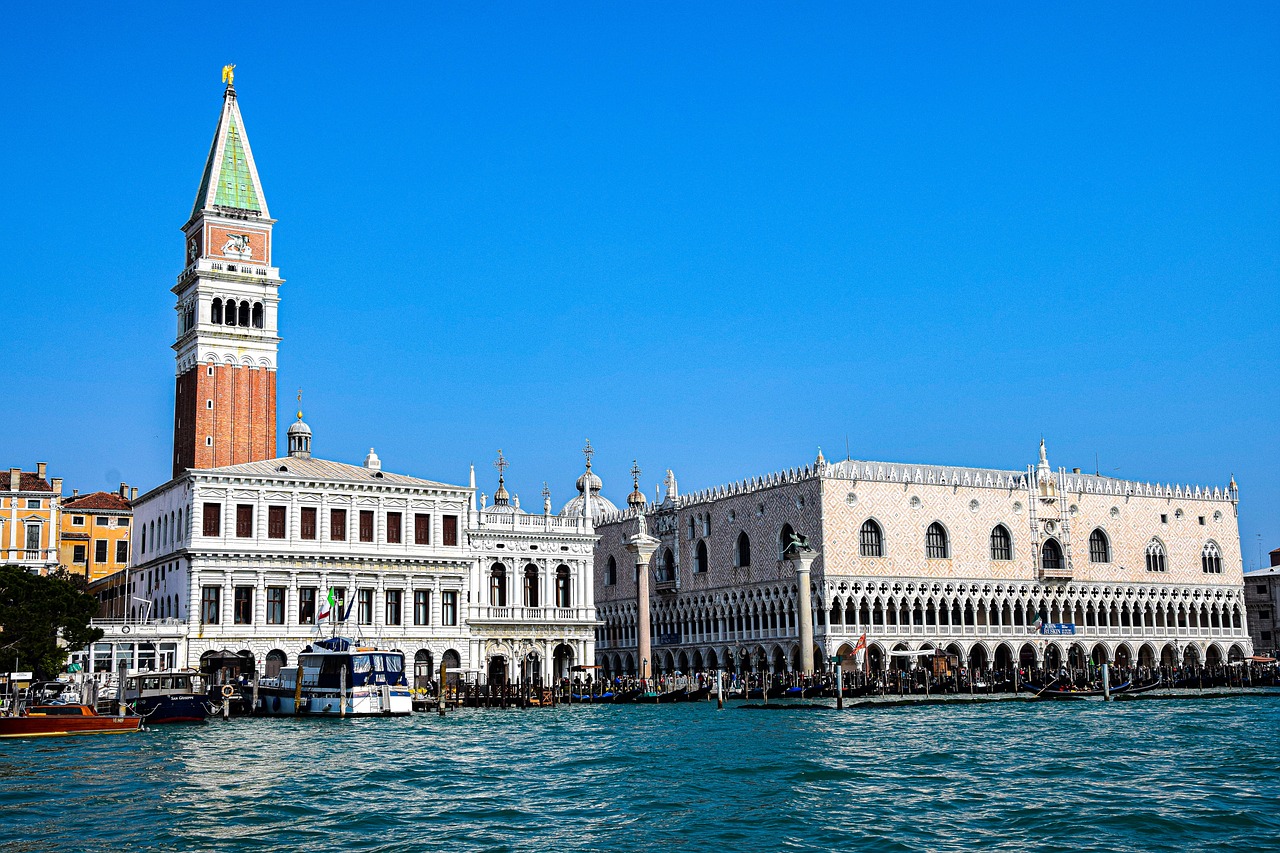 veneza, itália, canal, arquitetura, praça de são marcos, turismo, passeios turísticos, construção, cidade, locais de interesse, marco, europa, histórico, agua, viajar, natureza, famoso, monumento, centro da cidade, capital, verão, férias