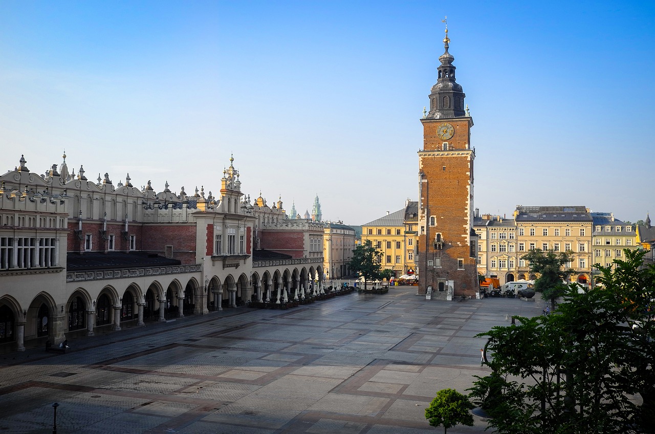 krakow, polen, arkitektur, turism, europa, monument, torn, berättelse, historiska centrum, byggnad, historisk, att resa, platser av intresse, rådhustornet, landmärke, känd, kultur, attraktion