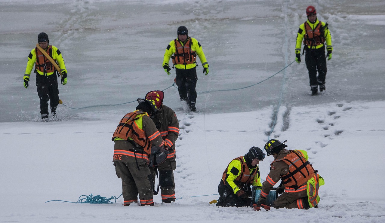 fireman, ice, rescue, emergency, blue emergency, fireman, fireman, fireman, fireman, fireman, emergency, emergency