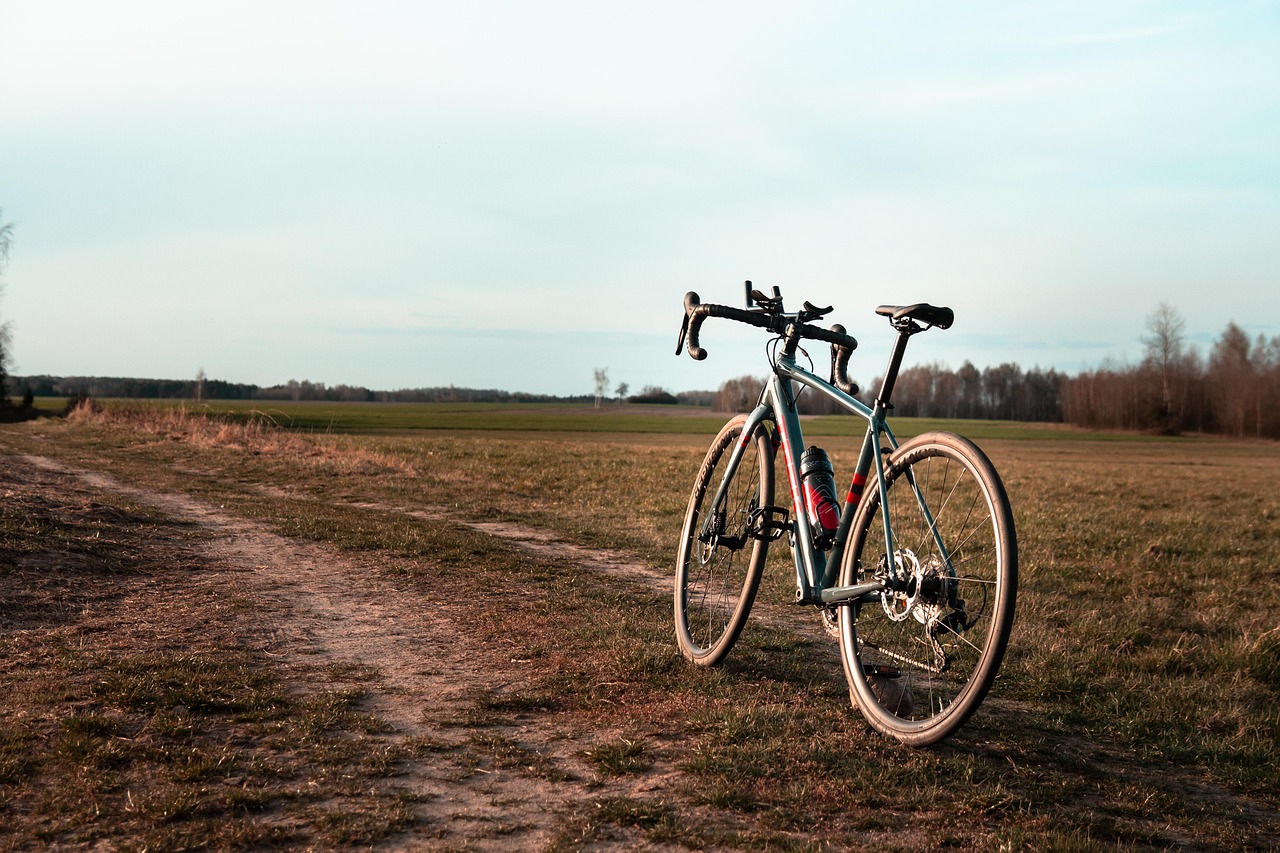 rower, wycieczki, wycieczka, wyprawa, gravel, rower szosowy, przygoda, lato, krajobraz, rowerowych, kolarstwo, podróż, natura, jazda, drogi, droga, podróży, sport, ruch
