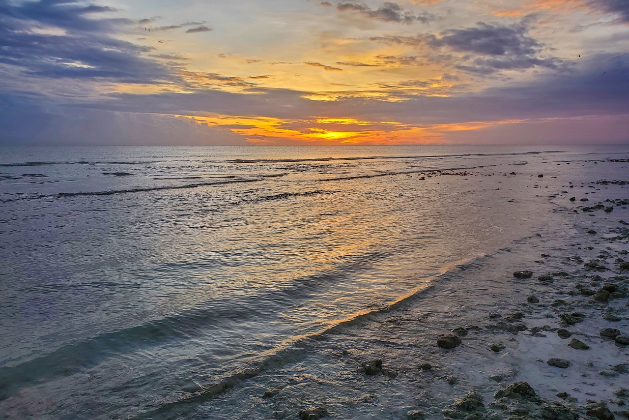 tramonto, spiaggia, oceano, nuvole, tropicale, viaggio, destinazione, natura, vacanza, sabbia, turismo, acqua, cielo, isola