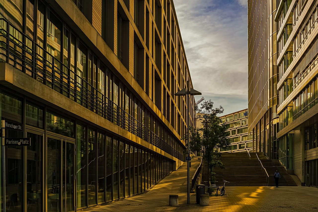 architektúra, budov, mrakodrapy, exteriér budovy, fasáda, mesto, mestský, moderná budova, kancelárska budova, obytné budovy, byt, kancelárie, ulička, ulica, stuttgart, nemecko