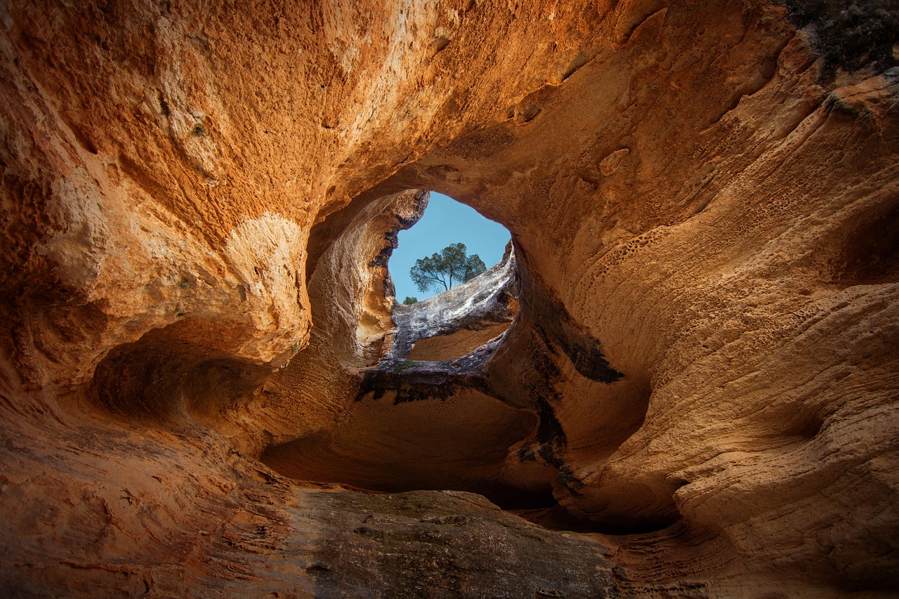 yecla, laptop wallpaper, cave, monument, cool backgrounds, free wallpaper, wallpaper hd, hd wallpaper, stone, rock, desktop backgrounds, tourist attraction, 4k wallpaper, landscape, windows wallpaper, mac wallpaper, nature, monte arabi, beautiful wallpaper, 4k wallpaper 1920x1080, murcia, wallpaper 4k, free background, spain, full hd wallpaper, background