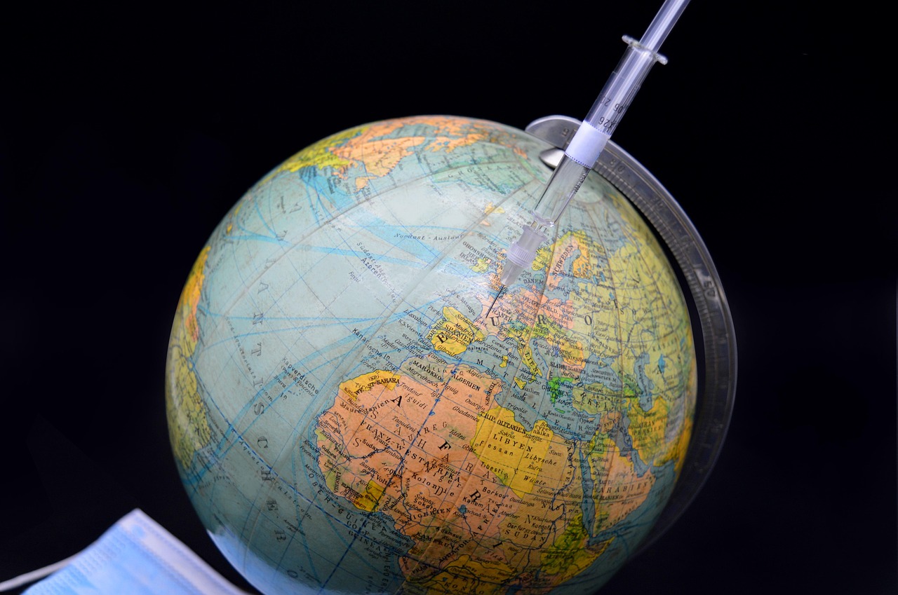 injection, globe, vaccination, worldwide vaccination, world, earth, europe, immunization, coronavirus, pandemic, epidemic, sars-cov-2, health, medicine, covid-19, vaccine, corona vaccination, vaccine, vaccine, vaccine, vaccine, vaccine