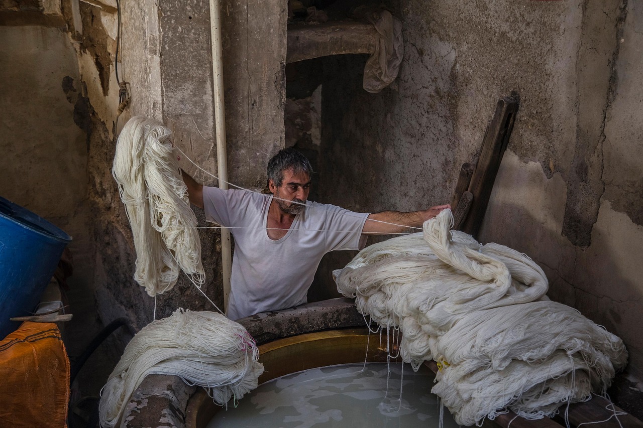 iran, washing threads, persian carpet making, isfahan province, kashan city, asia, bazaar of kashan, iranian man, persian rug making