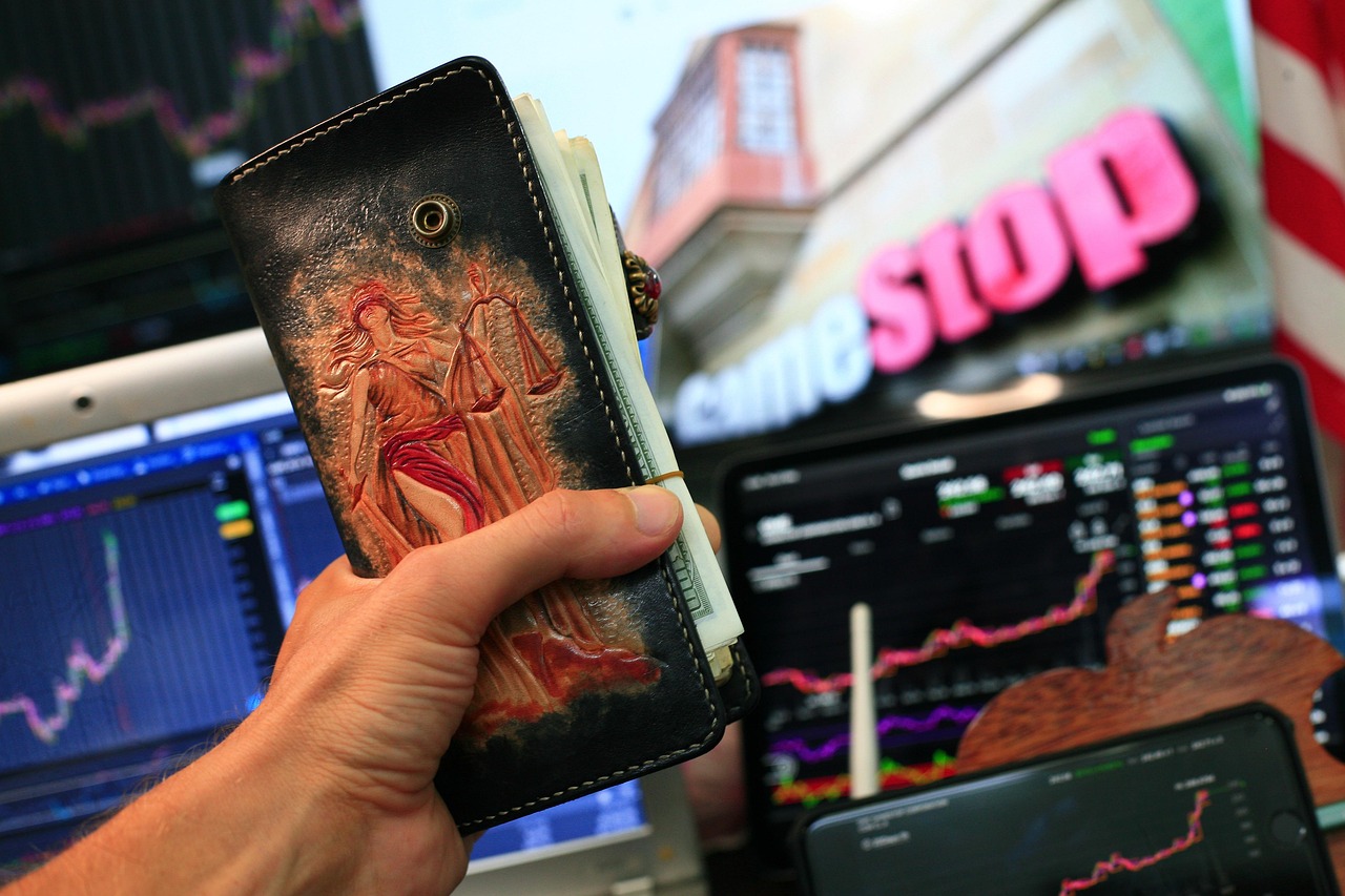 en espèces, dollars, bourse, graphiques, gamestop, stock, gamma, squeeze, reddit, wallstreetbets, amc, gme, haie, fonds, ipad, iphone, portable, commerce, forex, graphique, la finance, entreprise, croissance, bulle, marché