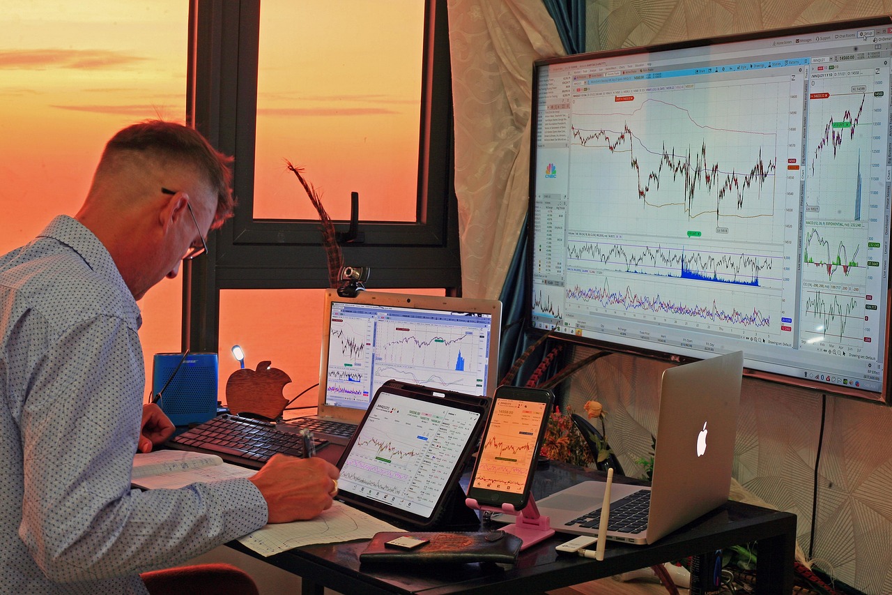actions, commerce, commerçant, moniteurs, graphiques, nasdaq, squeeze, gamma, amc, gme, wallstreetbets, dow, économie, récession, crash, la finance, marché, bulle, forex, entreprise, bureau, forex, forex, forex, forex, forex