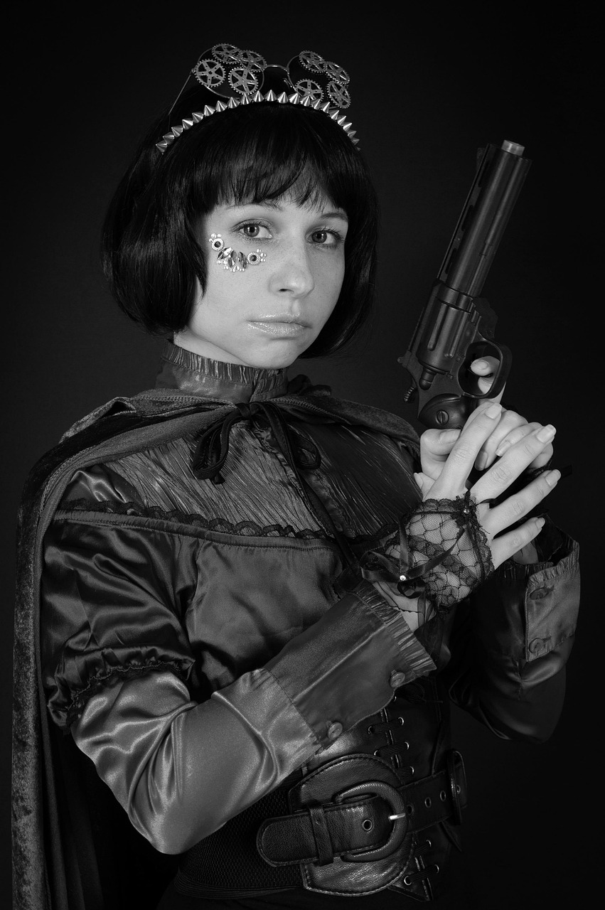 frau, steampunk, porträt, mode, modell, mädchen, mysteriös, gotisch, brille, pistole, waffe, getriebe, antiquität, fantasie, mantel, retro-technologie, steampunk-kleidung, pose, schwarz und weiß