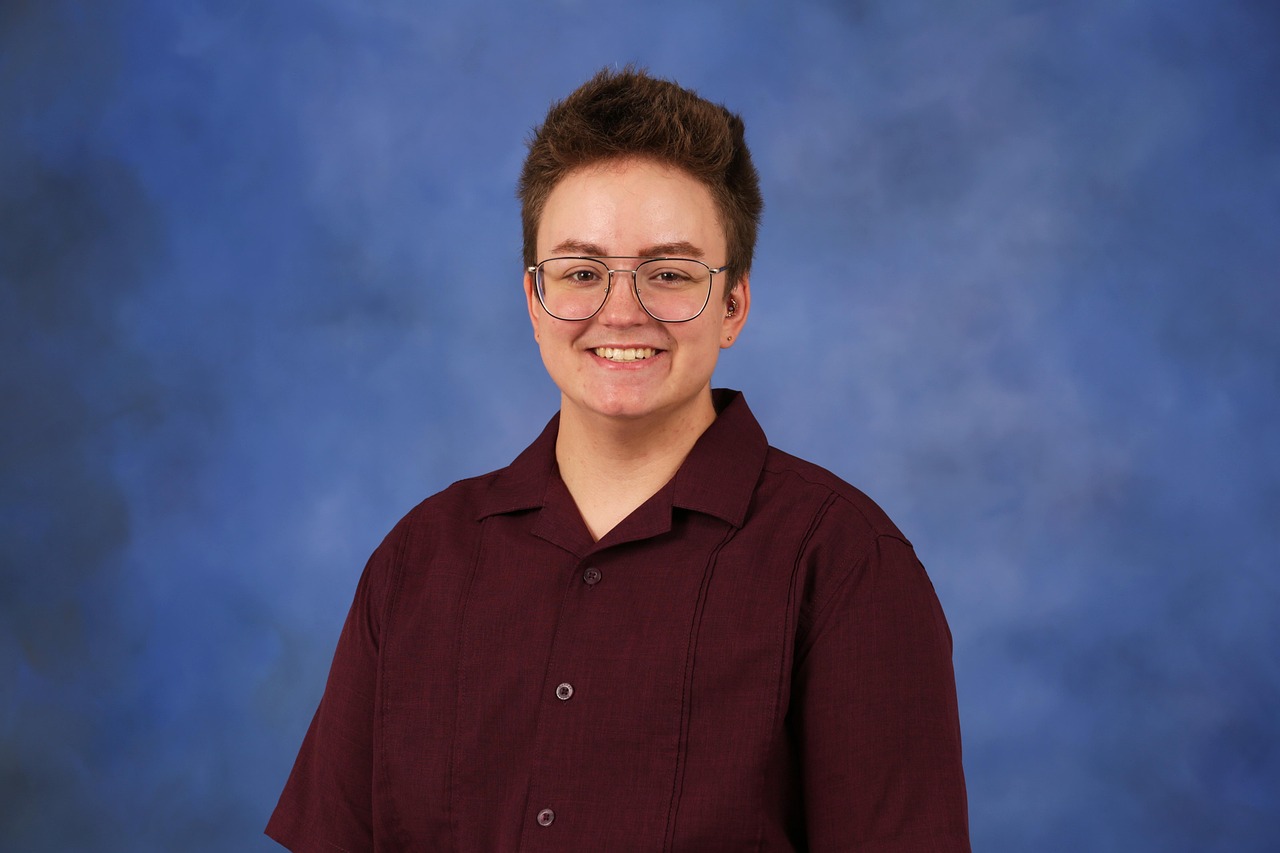 college portrait, caucasian, uah, university of alabama in huntsville