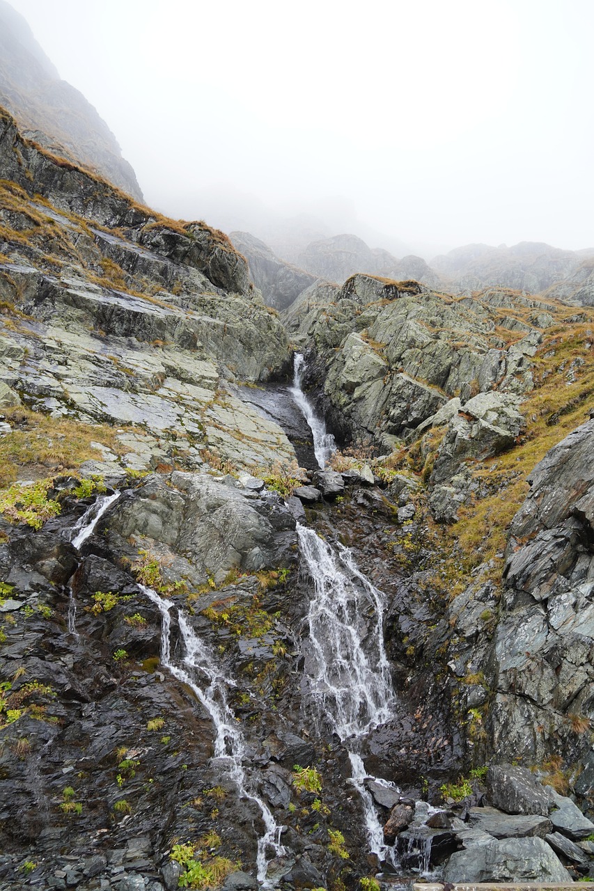 vandfald, foggy mountain, rumænien, bjerg, rocky mountain, tåge, natur, bjerge, landskab, falder